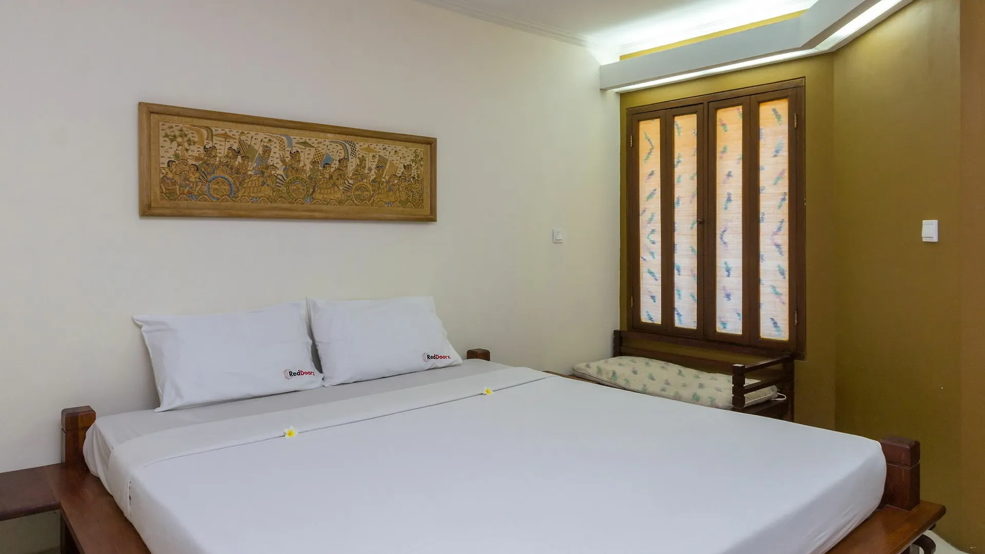 Reddoorz Plus @ Padma Utara 2 세미냑